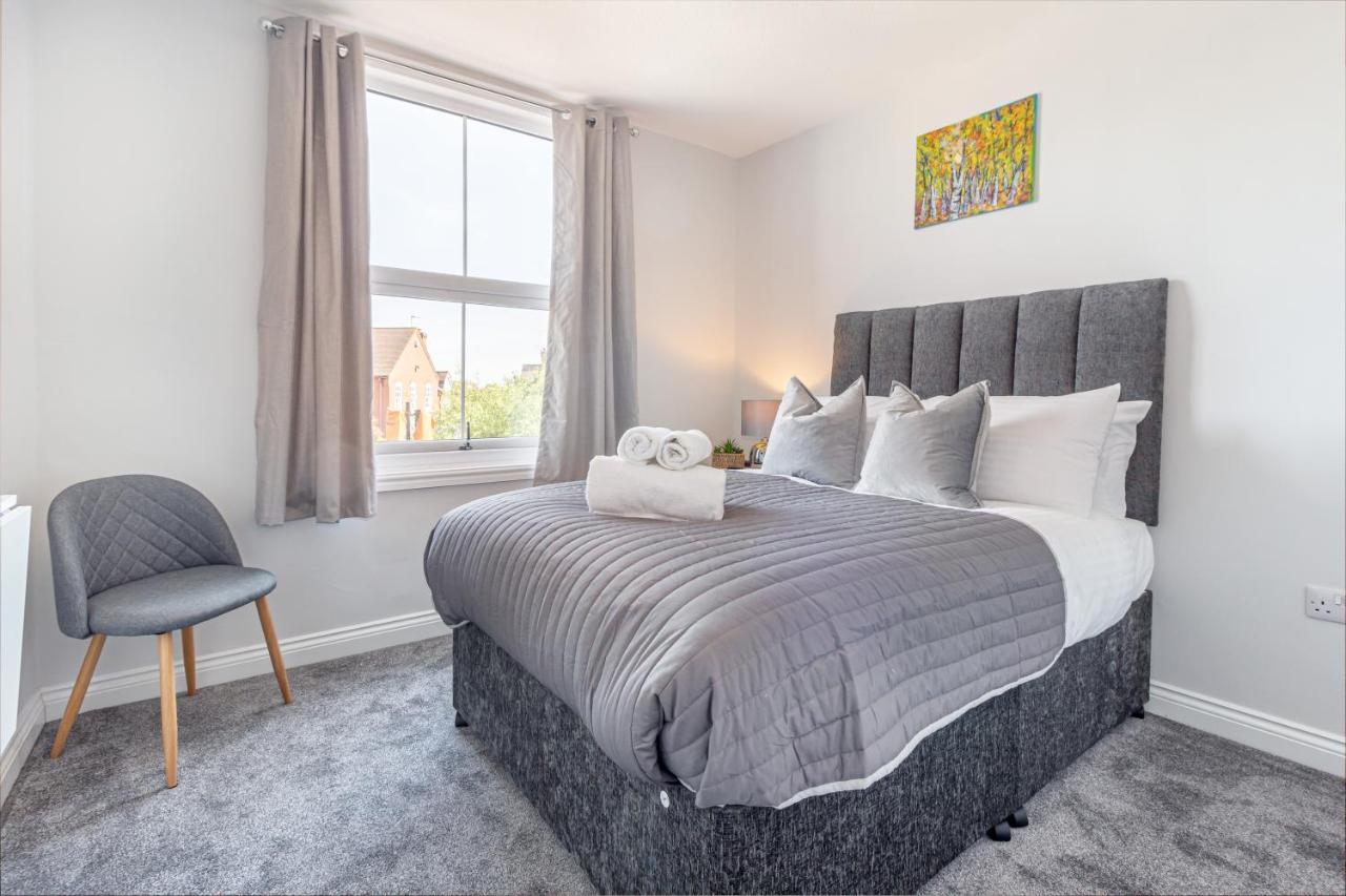 Host & Stay - The Bull Inn, 3 Double Rooms Fernhill Heath エクステリア 写真