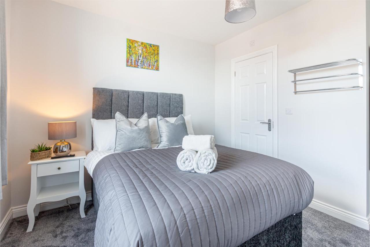 Host & Stay - The Bull Inn, 3 Double Rooms Fernhill Heath エクステリア 写真